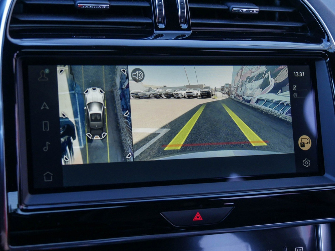 Jaguar XE P250 R-Dynamic Black - Limousine - Grau - Gebrauchtwagen - Bild 12