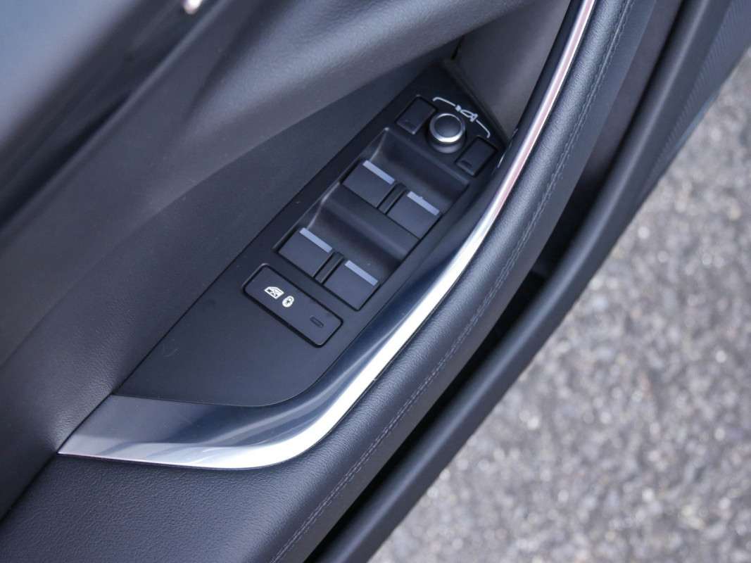 Jaguar XE P250 R-Dynamic Black - Limousine - Grau - Gebrauchtwagen - Bild 15