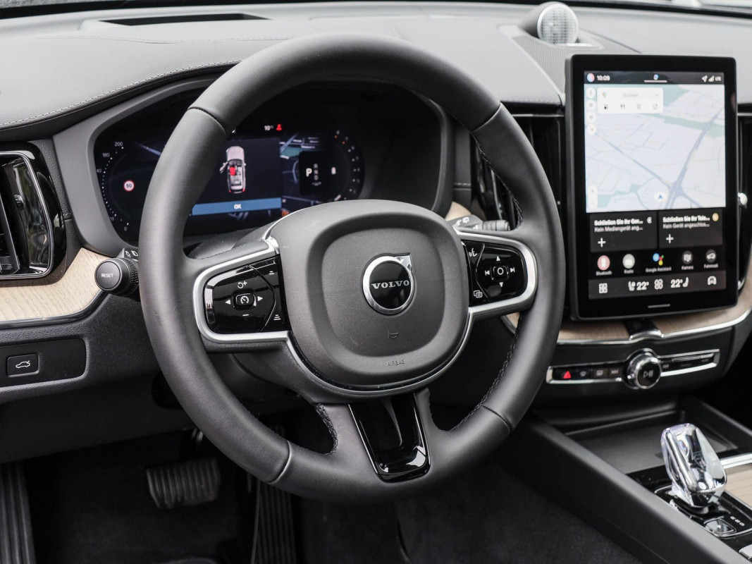 Volvo XC60 B5 AWD - SUV/Off-road - Grün - Gebrauchtwagen - Bild 10