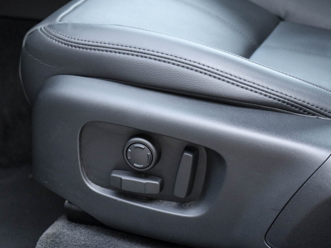 Land Rover Range Rover Velar - SUV/Off-road - Weiss - Gebrauchtwagen - Bild 12