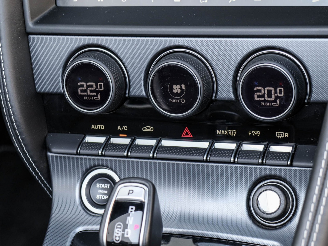 Jaguar F-TYPE - Sportwagen/Coupé - Schwarz - Gebrauchtwagen - Bild 7