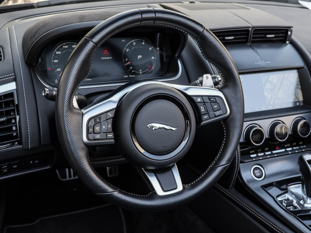 Jaguar F-TYPE - Sportwagen/Coupé - Schwarz - Gebrauchtwagen - Bild 8