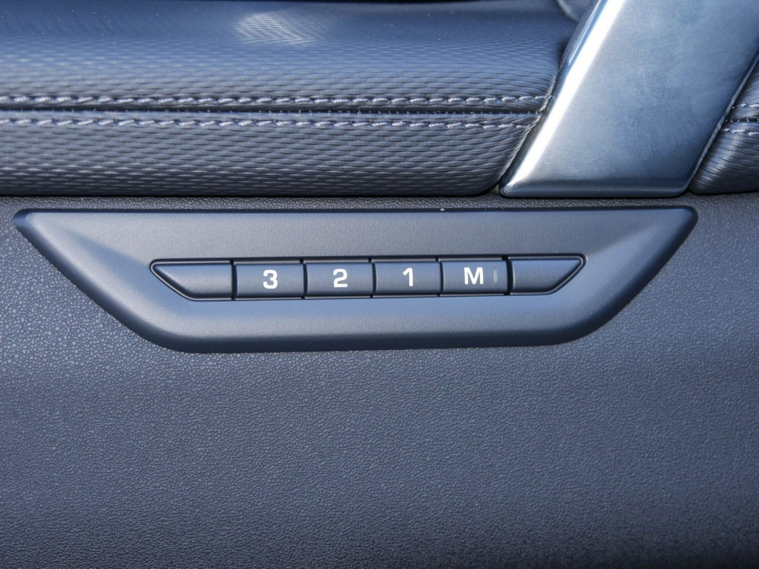 Land Rover Discovery Sport D165 Dynamic S - SUV/Off-road - Schwarz - Gebrauchtwagen - Bild 14