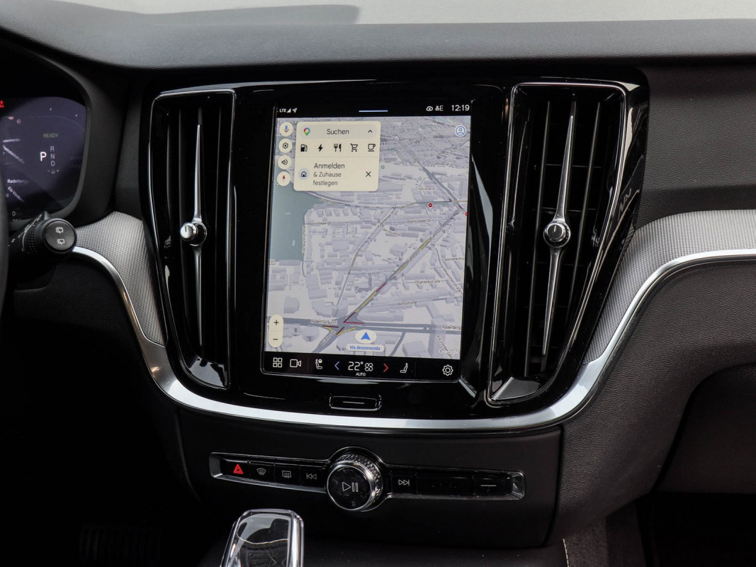 Volvo V60 T6 AWD - Kombi - Schwarz - Gebrauchtwagen - Bild 9