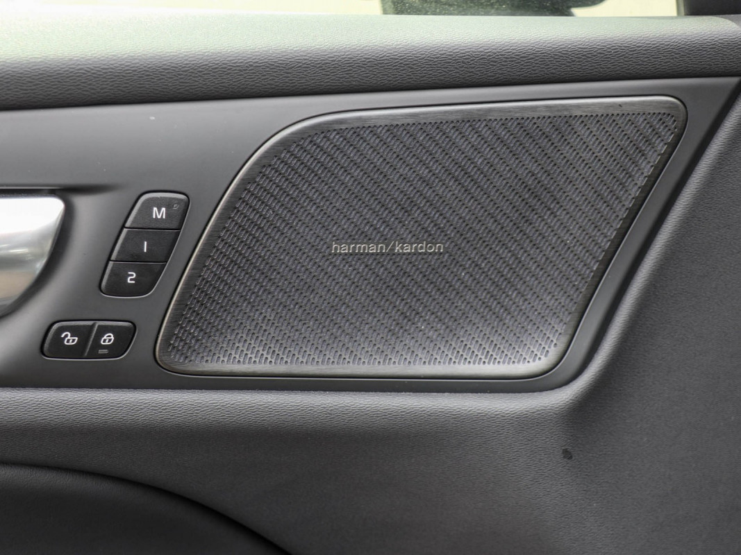 Volvo V60 T6 AWD - Kombi - Blau - Gebrauchtwagen - Bild 15