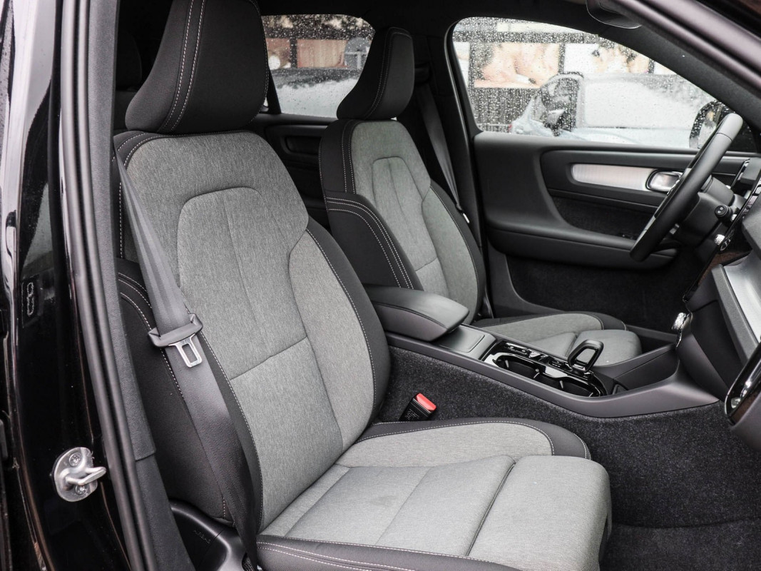 Volvo XC40 B3 - SUV/Off-road - Schwarz - Gebrauchtwagen - Bild 7