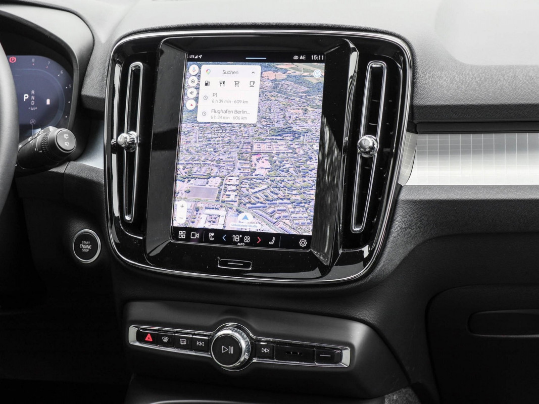 Volvo XC40 B3 - SUV/Off-road - Schwarz - Gebrauchtwagen - Bild 9