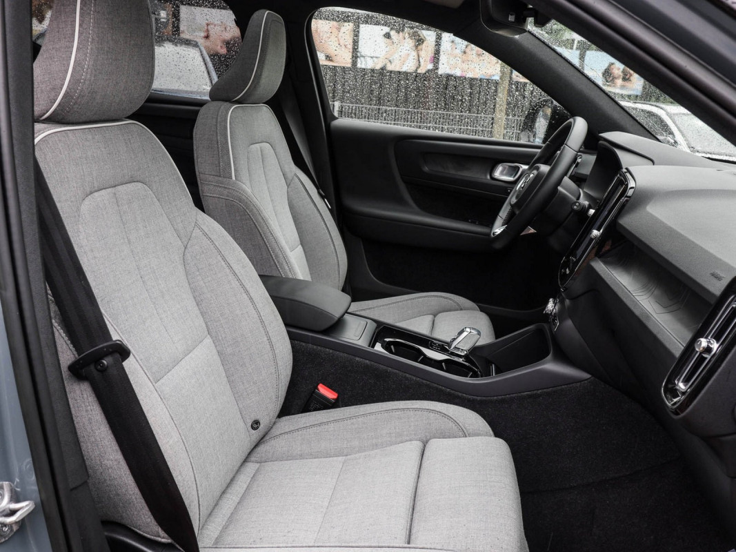 Volvo XC40 Single Motor - SUV/Off-road - Grau - Gebrauchtwagen - Bild 7