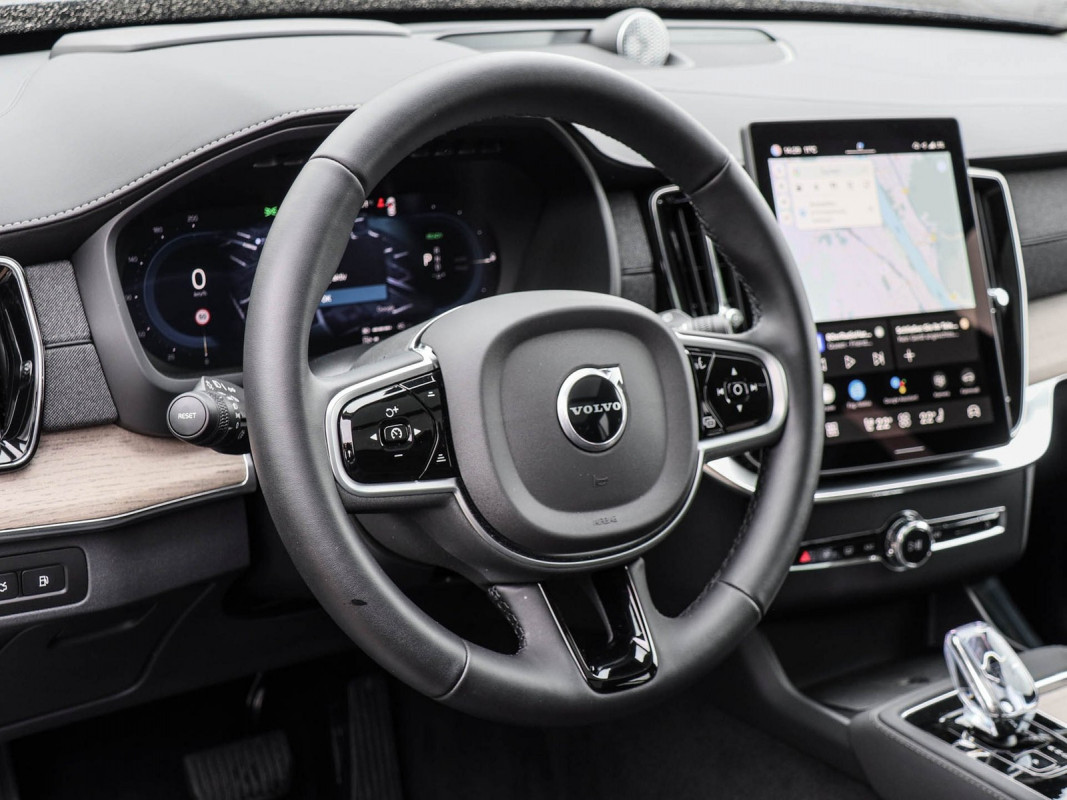 Volvo XC90 T8 AWD - SUV/Off-road - Blau - Gebrauchtwagen - Bild 10