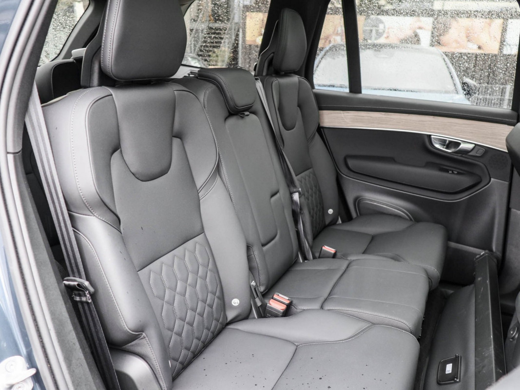 Volvo XC90 T8 AWD - SUV/Off-road - Blau - Gebrauchtwagen - Bild 5