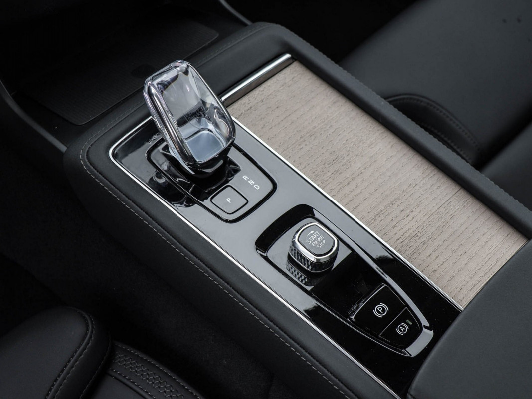 Volvo XC90 T8 AWD - SUV/Off-road - Blau - Gebrauchtwagen - Bild 11