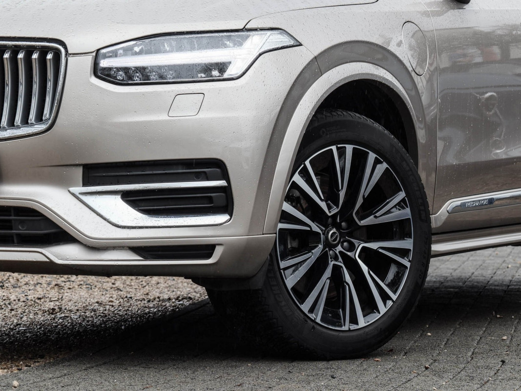 Volvo XC90 T8 AWD - SUV/Off-road - Braun - Gebrauchtwagen - Bild 6