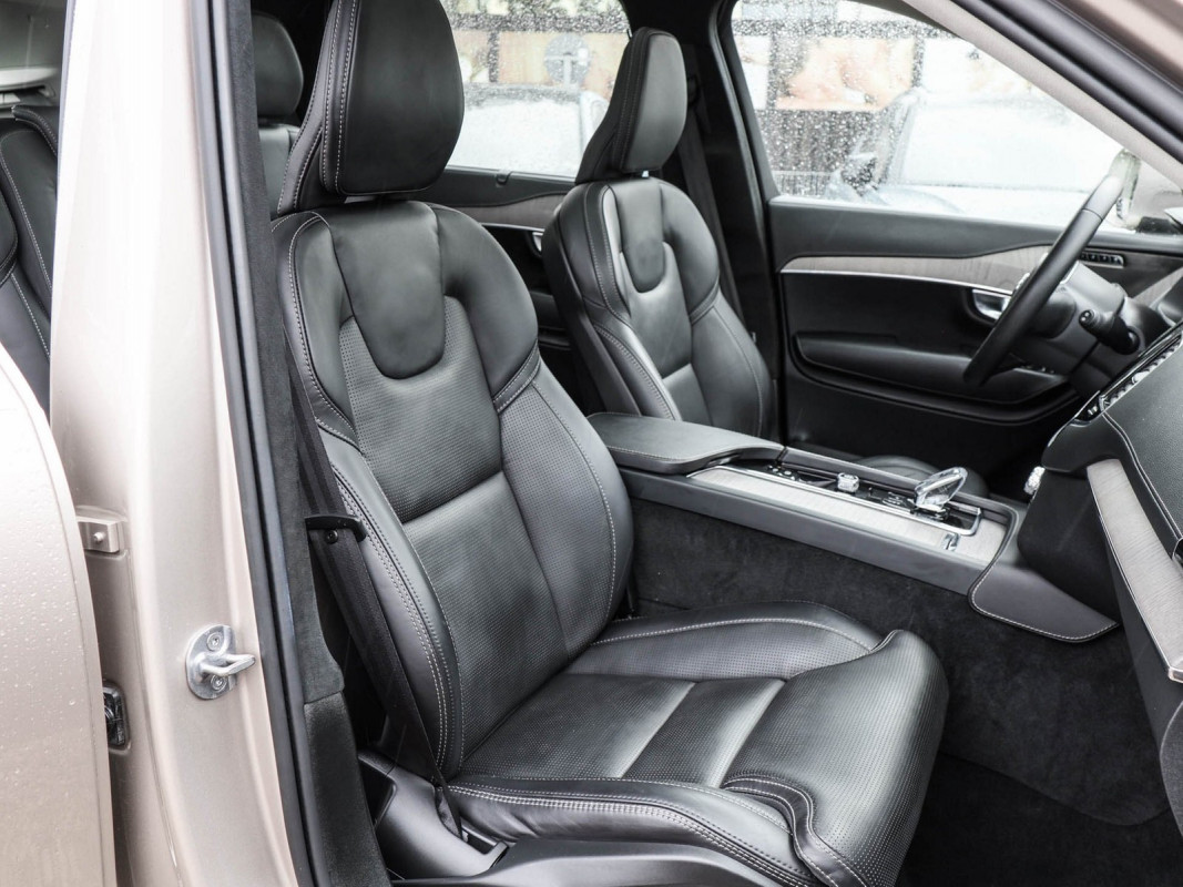 Volvo XC90 T8 AWD - SUV/Off-road - Braun - Gebrauchtwagen - Bild 7