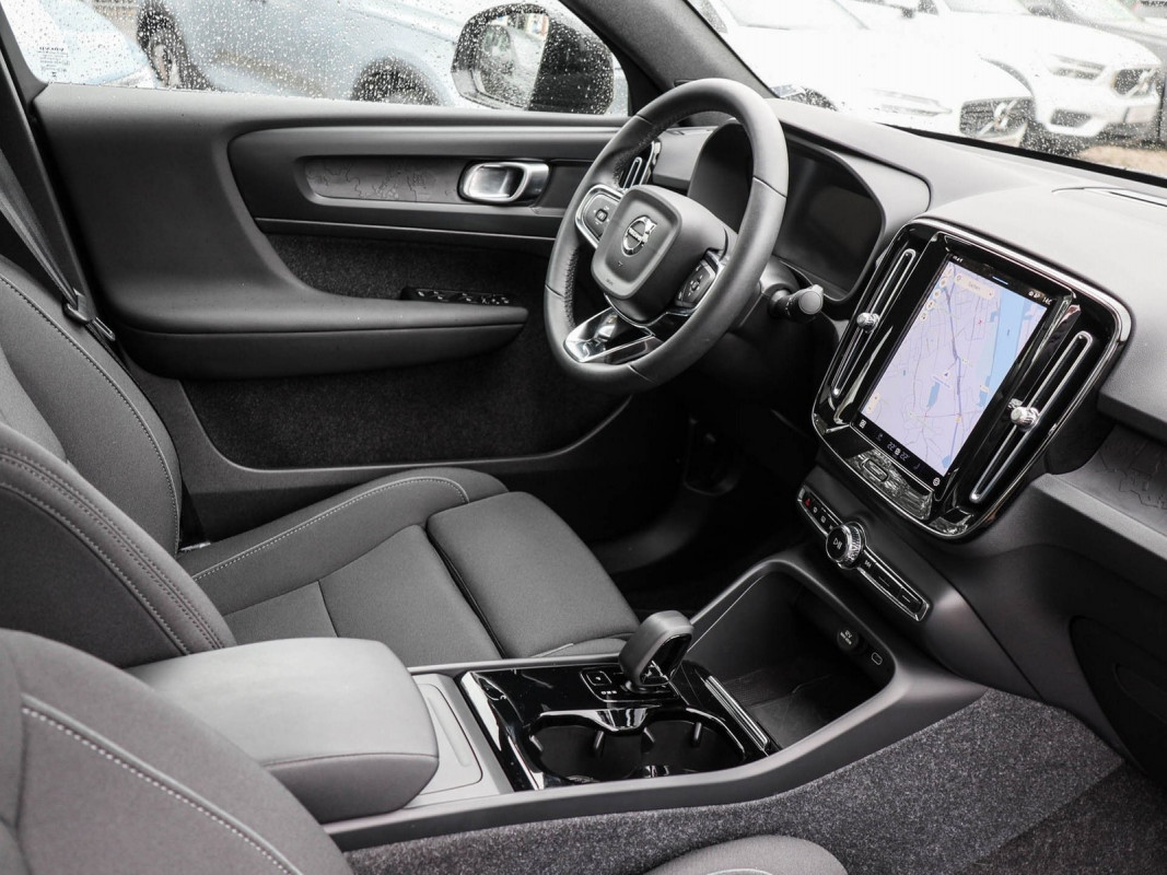 Volvo C40 Single Motor - SUV/Off-road - Schwarz - Gebrauchtwagen - Bild 3