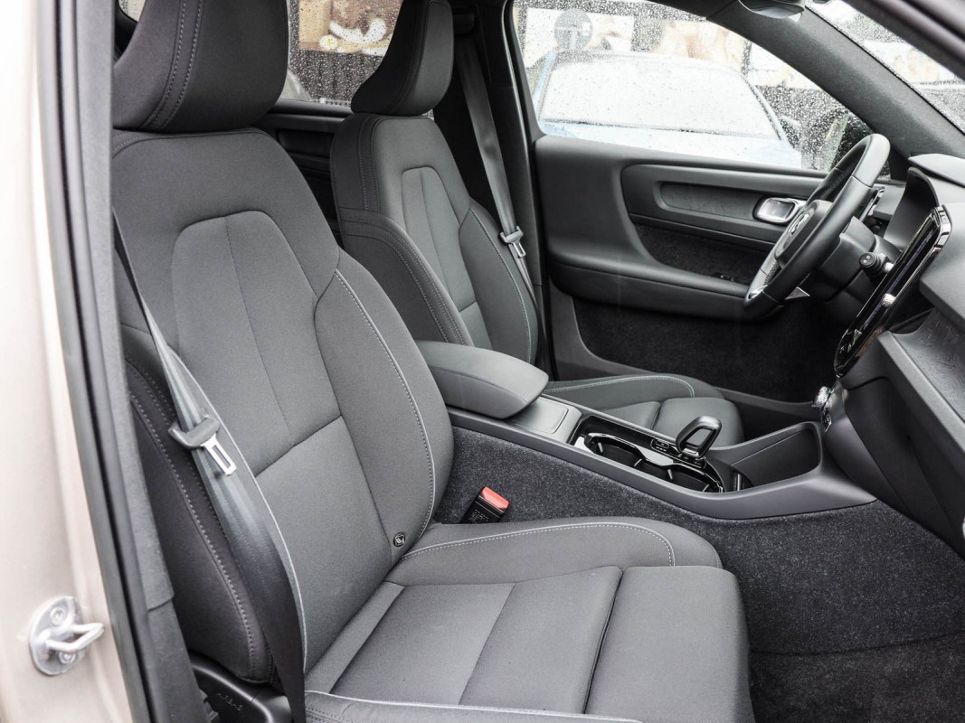Volvo XC40 - SUV/Off-road - Braun - Gebrauchtwagen - Bild 7