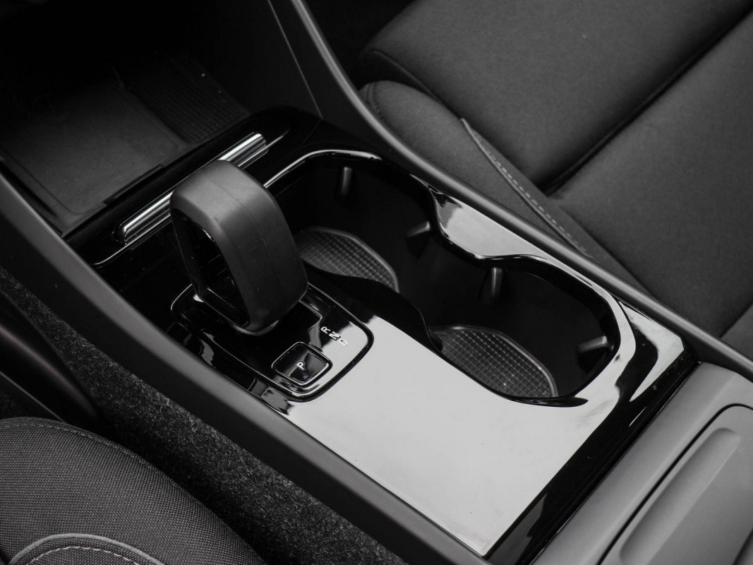 Volvo C40 Single Motor - SUV/Off-road - Schwarz - Gebrauchtwagen - Bild 11