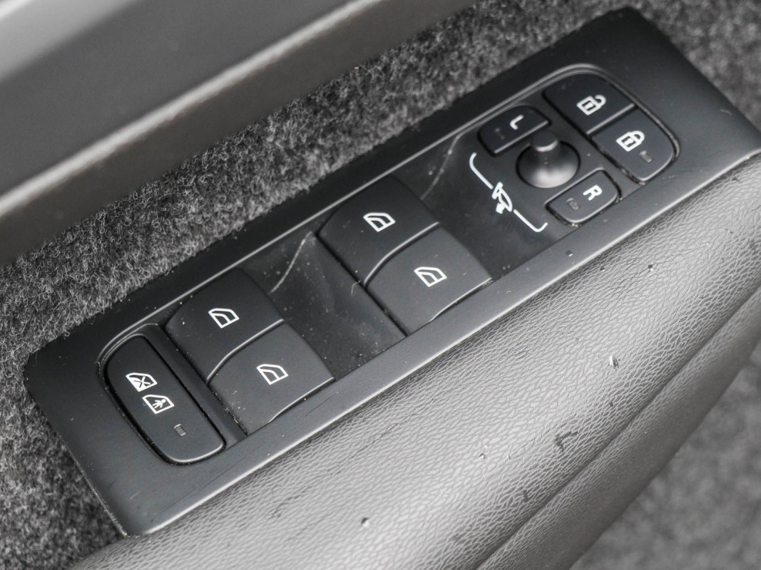 Volvo XC40 - SUV/Off-road - Braun - Gebrauchtwagen - Bild 15