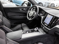 Volvo XC60 B4 Diesel AWD - SUV/Off-road - Grau - Gebrauchtwagen - Bild 3