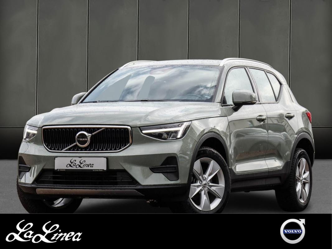 Volvo XC40 B3 - SUV/Off-road - Grün - Gebrauchtwagen - Bild 1