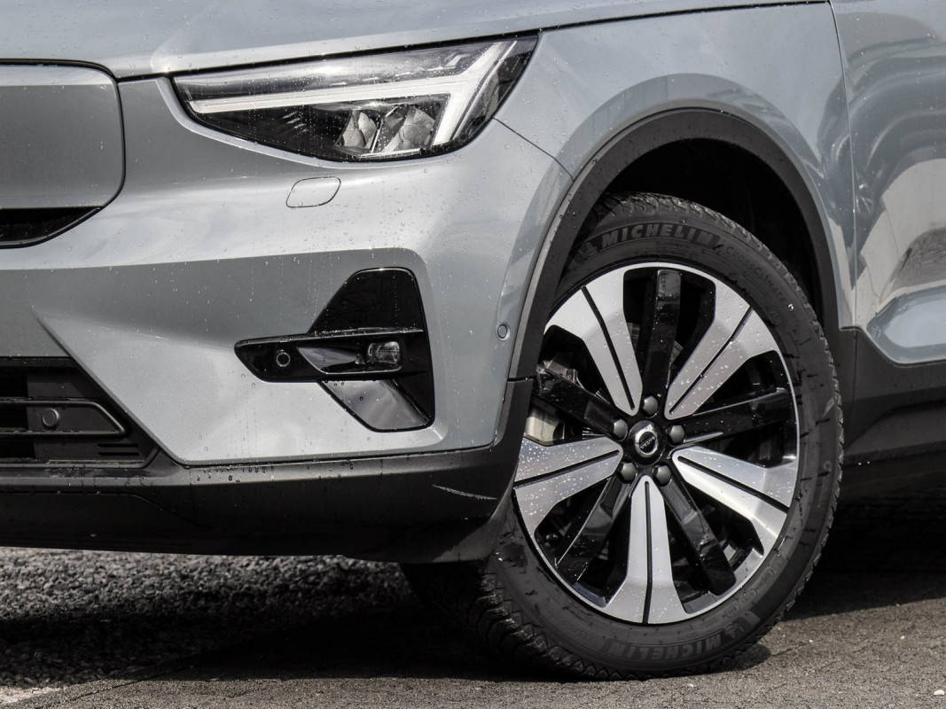 Volvo XC40 - SUV/Off-road - Grau - Gebrauchtwagen - Bild 6