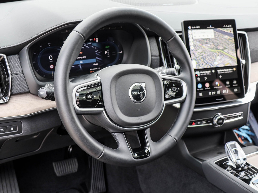 Volvo XC90 T8 AWD - SUV/Off-road - Schwarz - Gebrauchtwagen - Bild 10