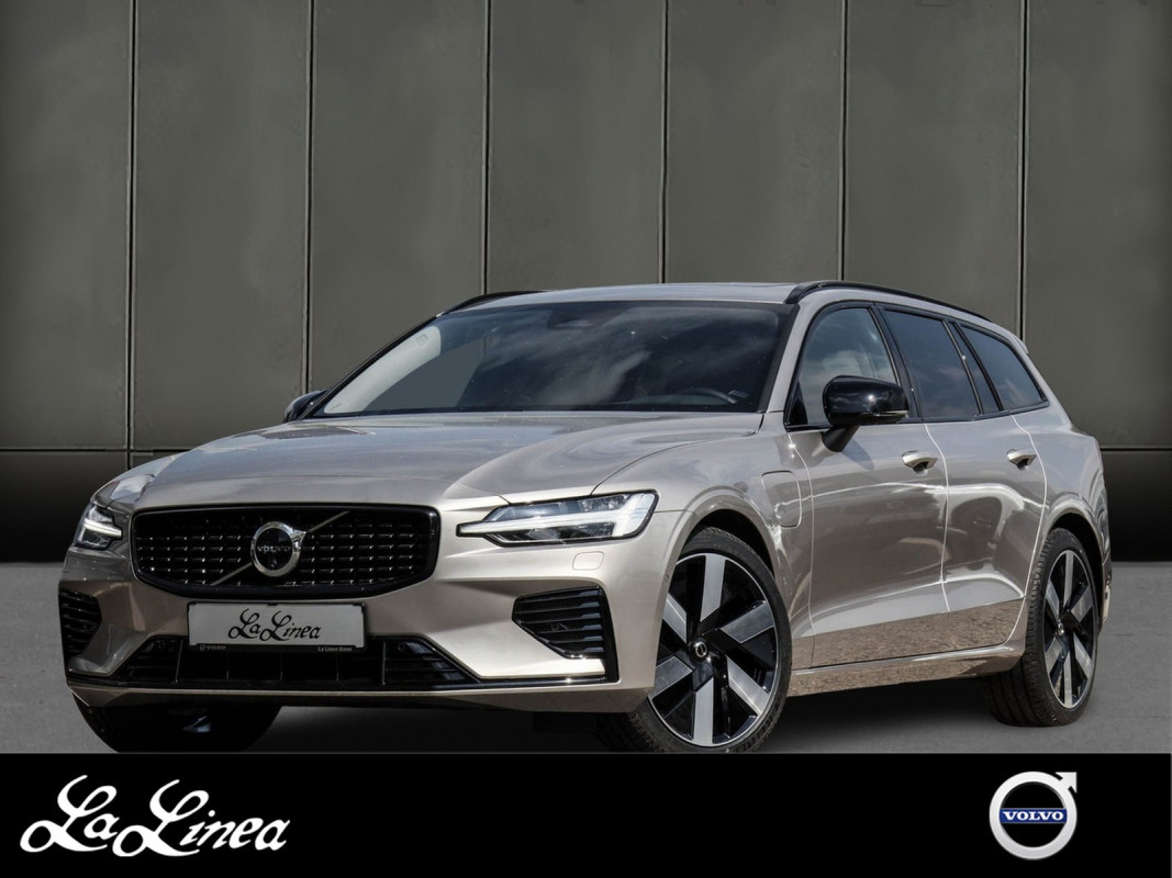 Volvo V60 T6 AWD - Kombi - Braun - Gebrauchtwagen - Bild 1