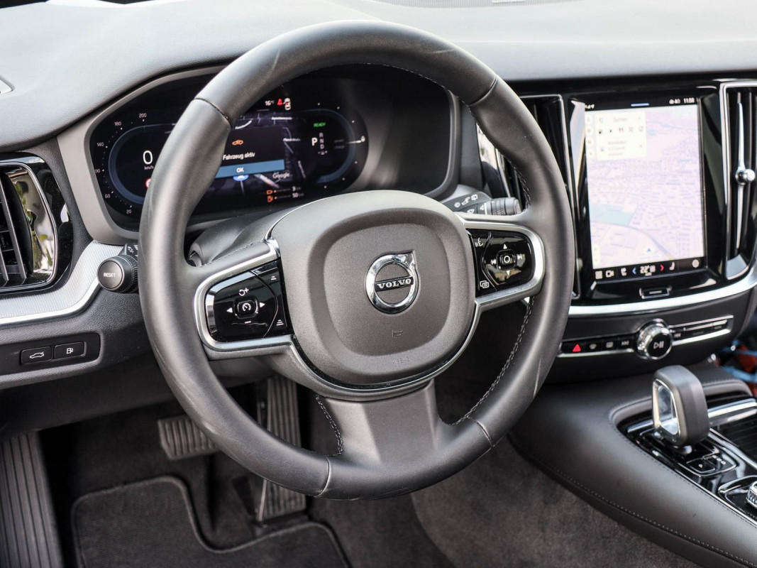Volvo V60 T6 AWD - Kombi - Braun - Gebrauchtwagen - Bild 10