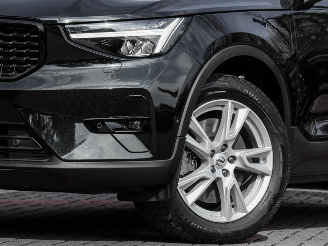 Volvo XC40 T5 - SUV/Off-road - Schwarz - Gebrauchtwagen - Bild 6