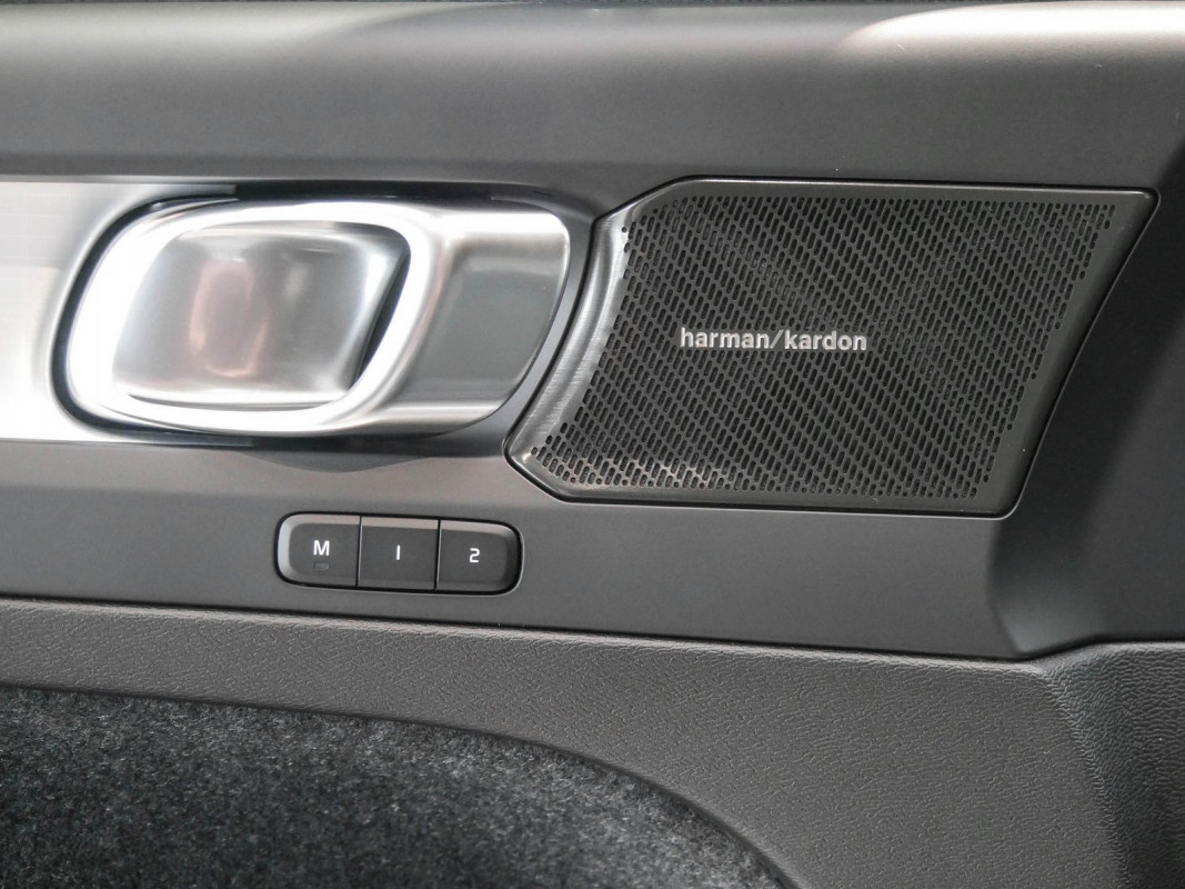 Volvo XC40 - SUV/Off-road - Schwarz - Gebrauchtwagen - Bild 13