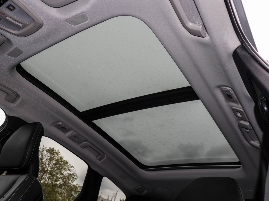 Volvo XC60 T8 AWD - SUV/Off-road - Grau - Gebrauchtwagen - Bild 12