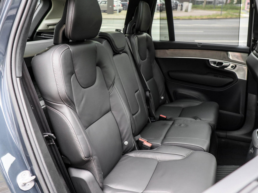 Volvo XC90 T8 AWD - SUV/Off-road - Blau - Gebrauchtwagen - Bild 5