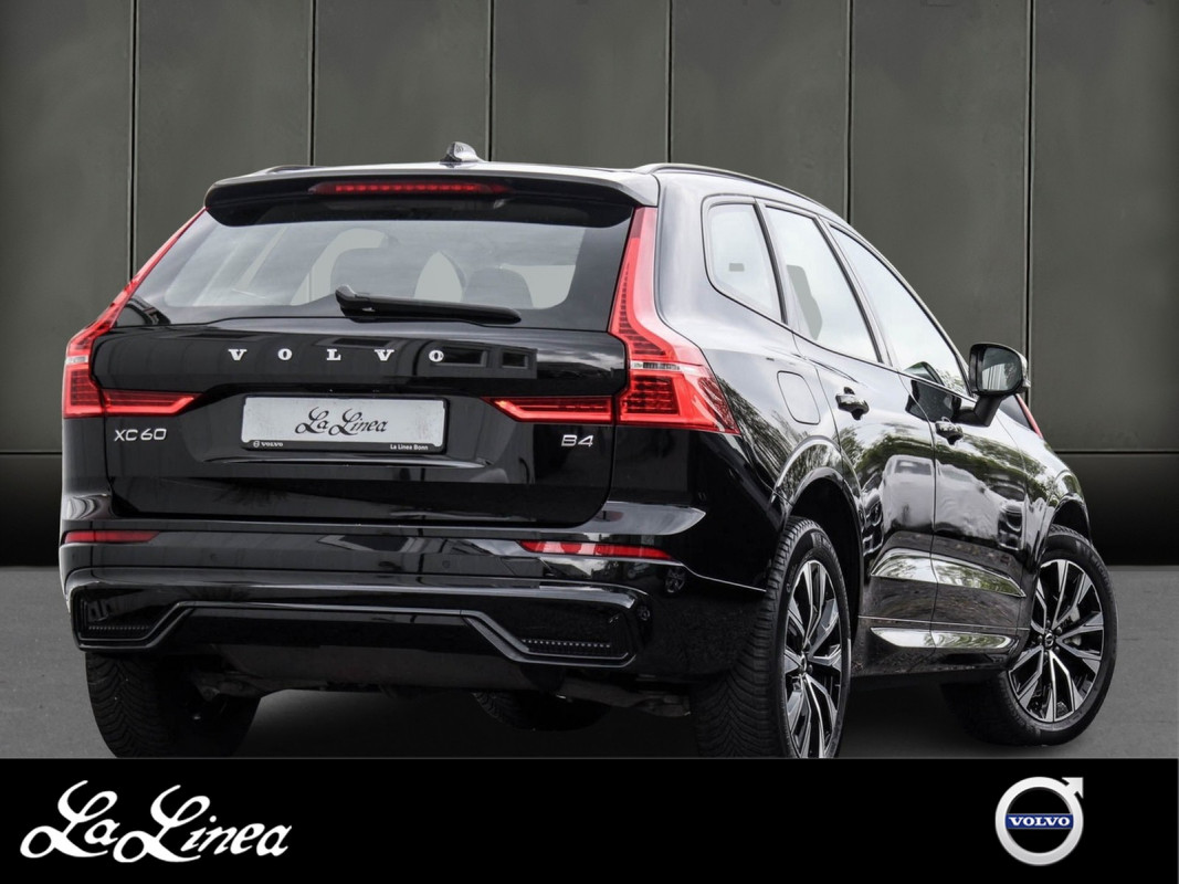Volvo XC60 B4 Plus Dark 2WD - SUV/Off-road - Schwarz - Gebrauchtwagen - Bild 2
