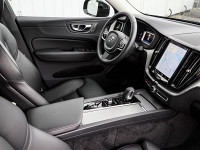 Volvo XC60 B4 Plus Dark 2WD - SUV/Off-road - Schwarz - Gebrauchtwagen - Bild 3