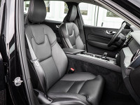 Volvo XC60 B4 Plus Dark 2WD - SUV/Off-road - Schwarz - Gebrauchtwagen - Bild 7