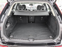 Volvo XC60 B4 Plus Dark 2WD - SUV/Off-road - Schwarz - Gebrauchtwagen - Bild 12