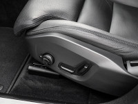 Volvo XC60 B4 Plus Dark 2WD - SUV/Off-road - Schwarz - Gebrauchtwagen - Bild 14