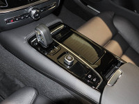 Volvo V60 T6 Recharge AWD - Kombi - Schwarz - Neuwagen - Bild 9