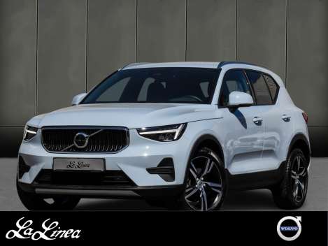 Volvo XC40 B3 Core - SUV/Off-road - Blau - Gebrauchtwagen - Bild 1