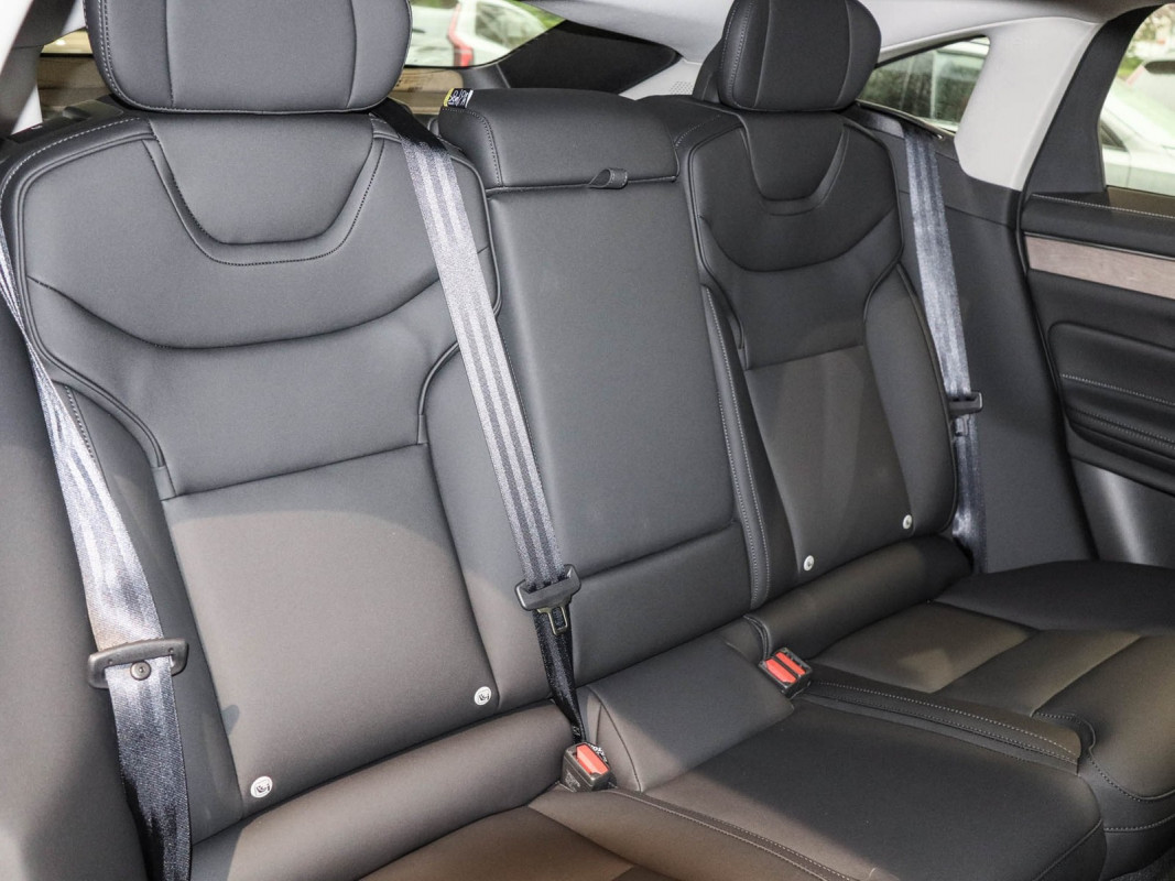 Volvo ES90 Single Motor Extended Range - Limousine - Schwarz - Neuwagen - Bild 4