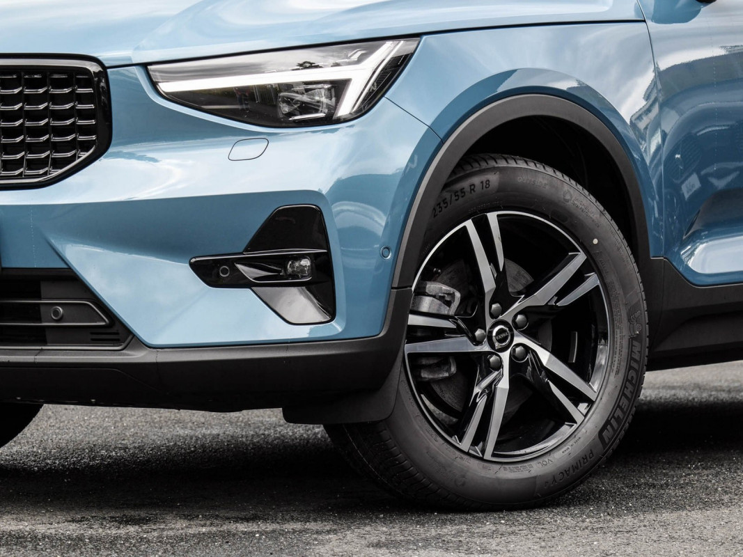 Volvo XC40 B3 - SUV/Off-road - Blau - Gebrauchtwagen - Bild 6