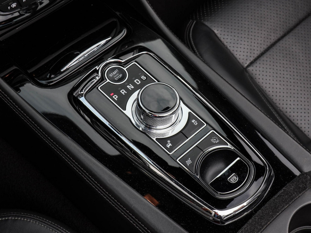 Jaguar XKR 5.0 Kompressor - Cabrio/Roadster - Weiss - Gebrauchtwagen - Bild 9