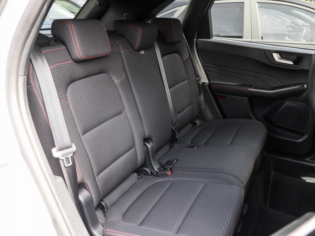 Ford Kuga ST Line - SUV/Off-road - Weiss - Gebrauchtwagen - Bild 5
