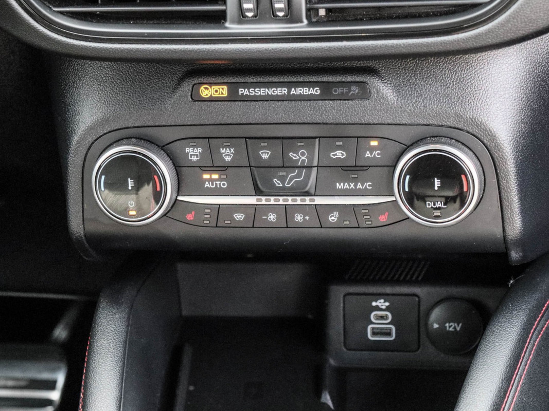 Ford Kuga ST Line - SUV/Off-road - Weiss - Gebrauchtwagen - Bild 10