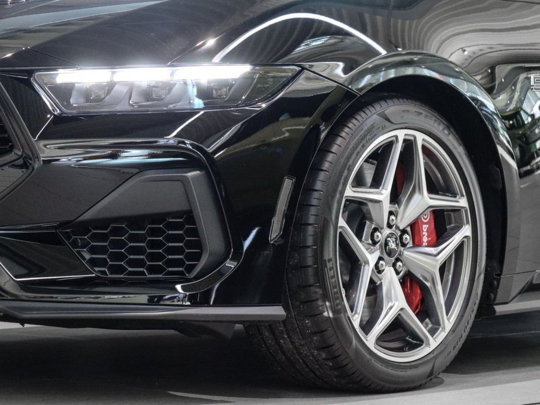 Ford Mustang Convertible GT - Cabrio/Roadster - Schwarz - Gebrauchtwagen - Bild 6