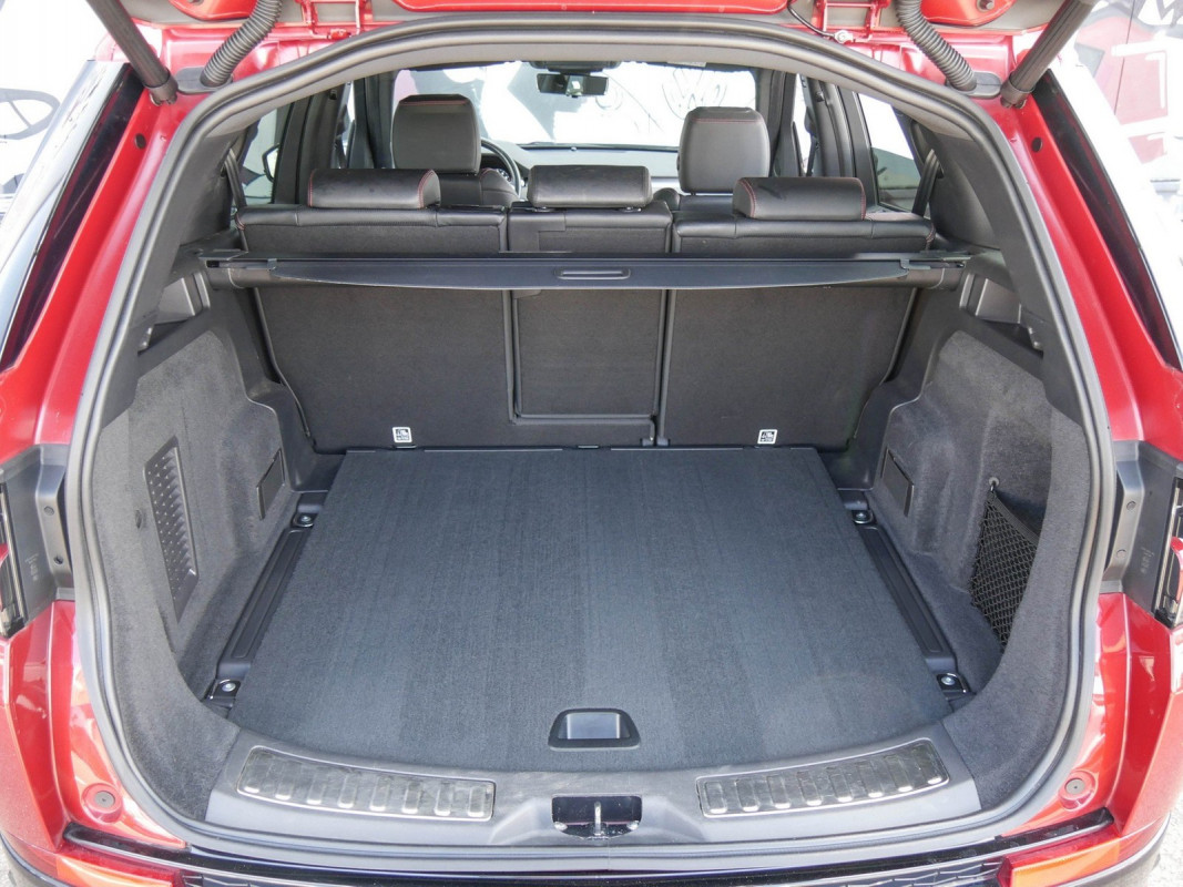 Land Rover Discovery Sport P300e R-Dynamic SE - SUV/Off-road - Rot - Gebrauchtwagen - Bild 14