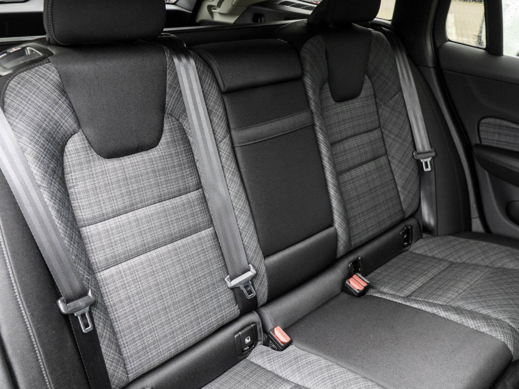 Volvo V60 B3 Benziner - Kombi - Blau - Gebrauchtwagen - Bild 5