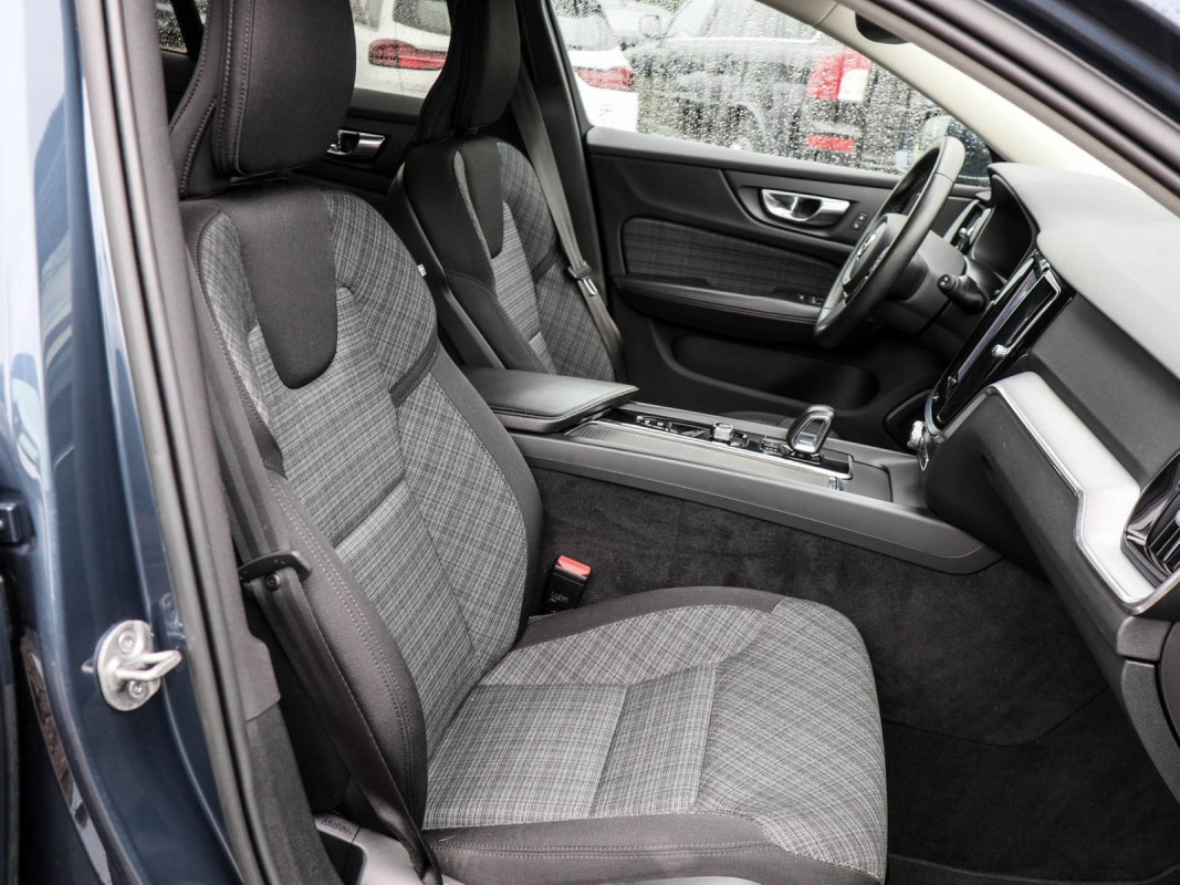 Volvo V60 B3 Benziner - Kombi - Blau - Gebrauchtwagen - Bild 7