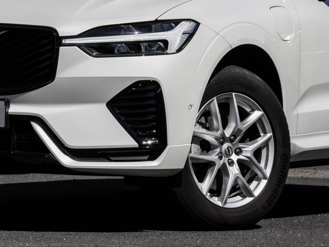 Volvo XC60 T6 AWD - SUV/Off-road - Weiss - Gebrauchtwagen - Bild 6