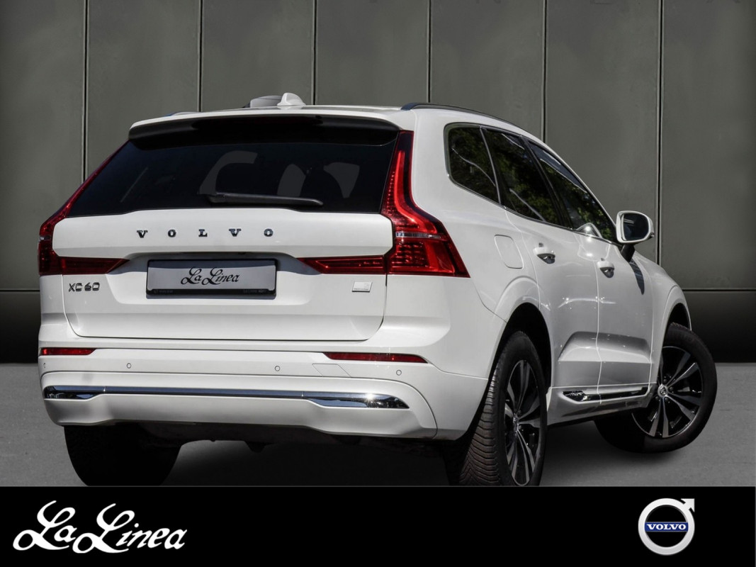 Volvo XC60 T6 AWD - SUV/Off-road - Weiss - Gebrauchtwagen - Bild 2