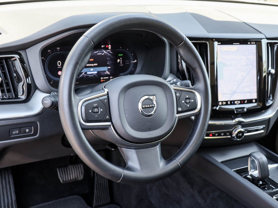 Volvo XC60 T6 AWD - SUV/Off-road - Weiss - Gebrauchtwagen - Bild 10